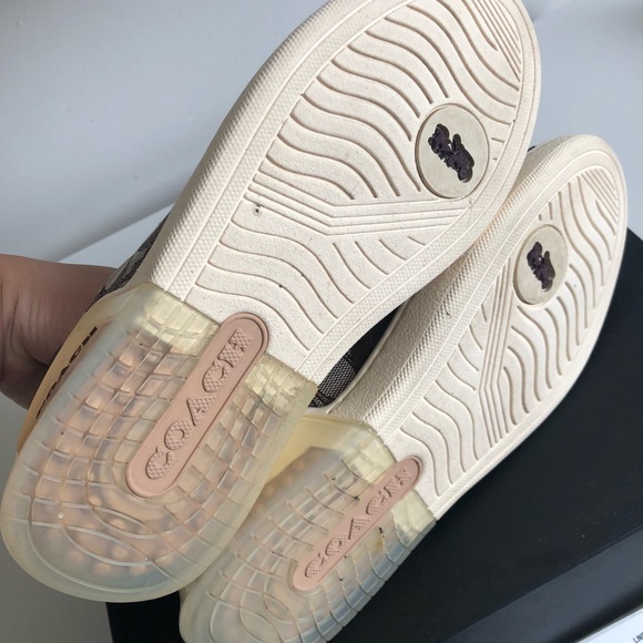 COACH womens 6.5 / used - Picture 5 of 8